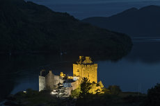 Eilean Donan night500109