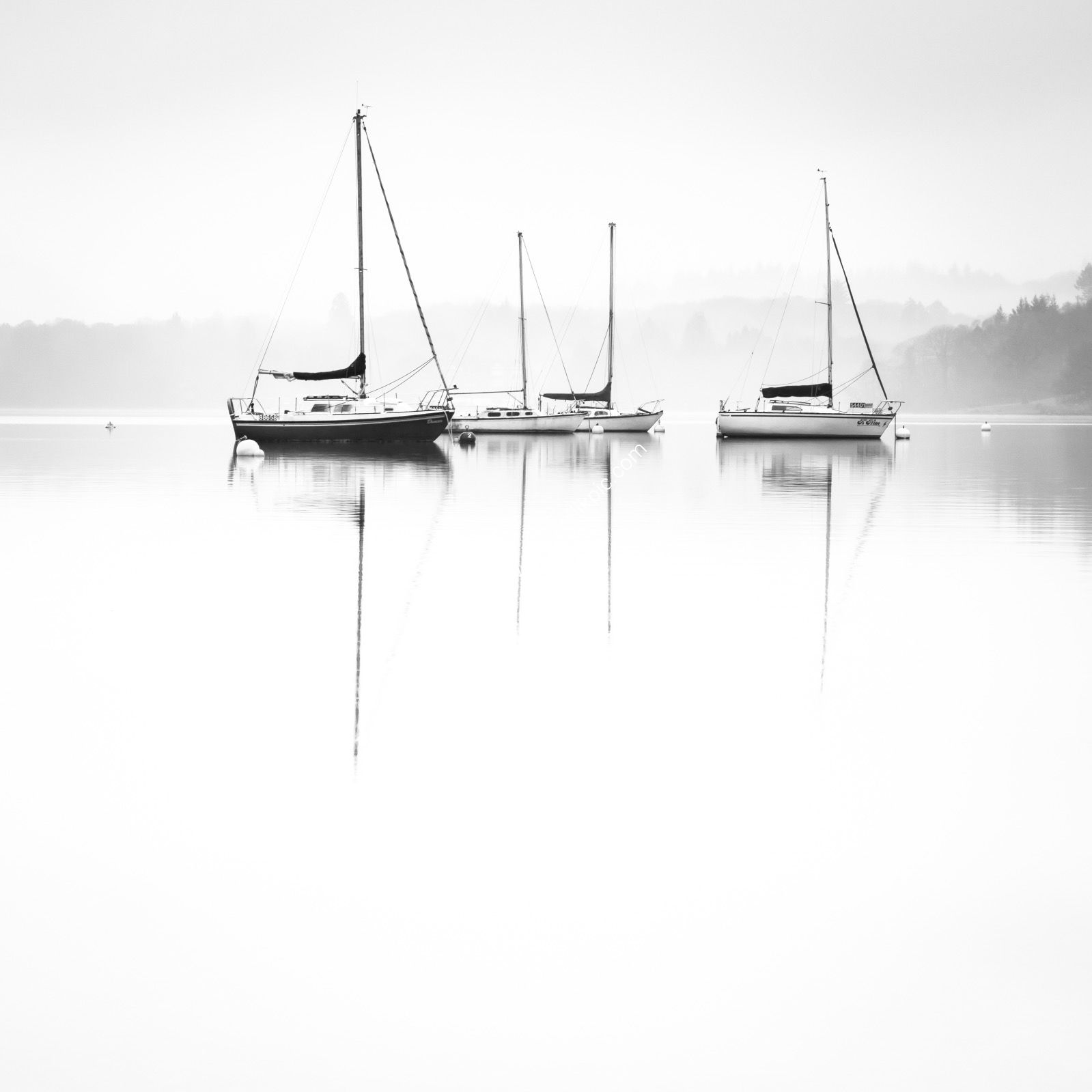 Boats mist on Windermere