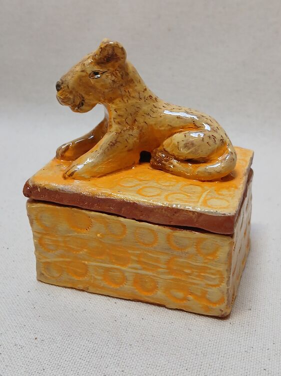Lioness box £45 +p&p