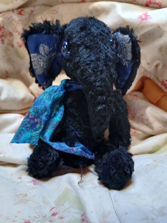 Little elephant with blue ears nfs