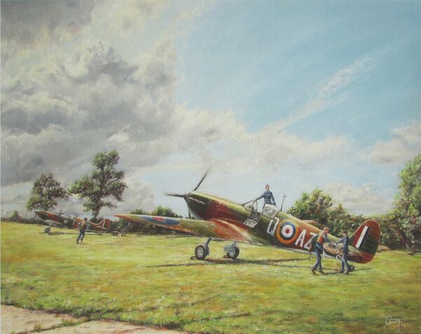 Bob Doe and Pat Hughes running to their Spitfires, with ground crew ready to assist