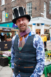 Festive stallholder by Wayne Hockaday - 18pts