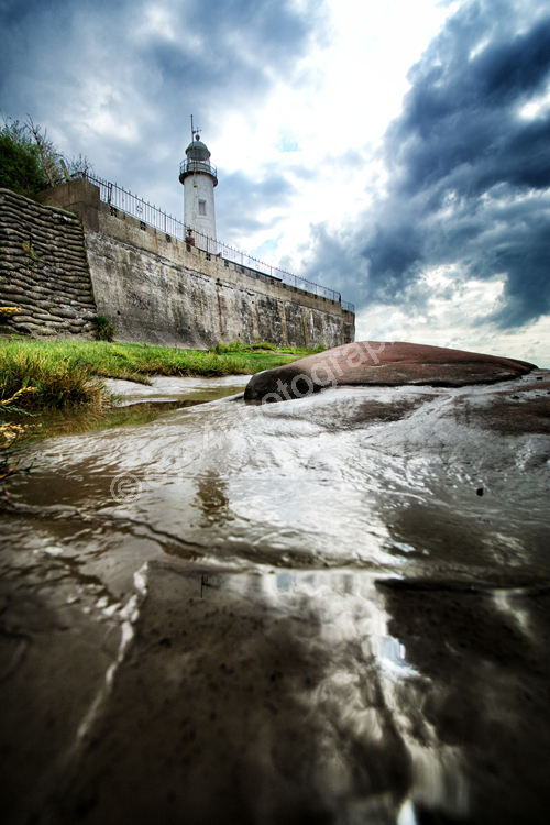 Hale lighthouse wall (c)