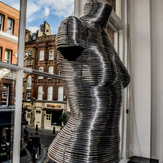 Colied Corset closer