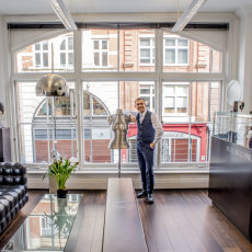 Shaun Leane in the Atelier