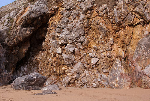 Gash Breccia