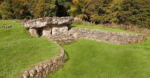 Tinkinswood - Chambered Long Cairn.