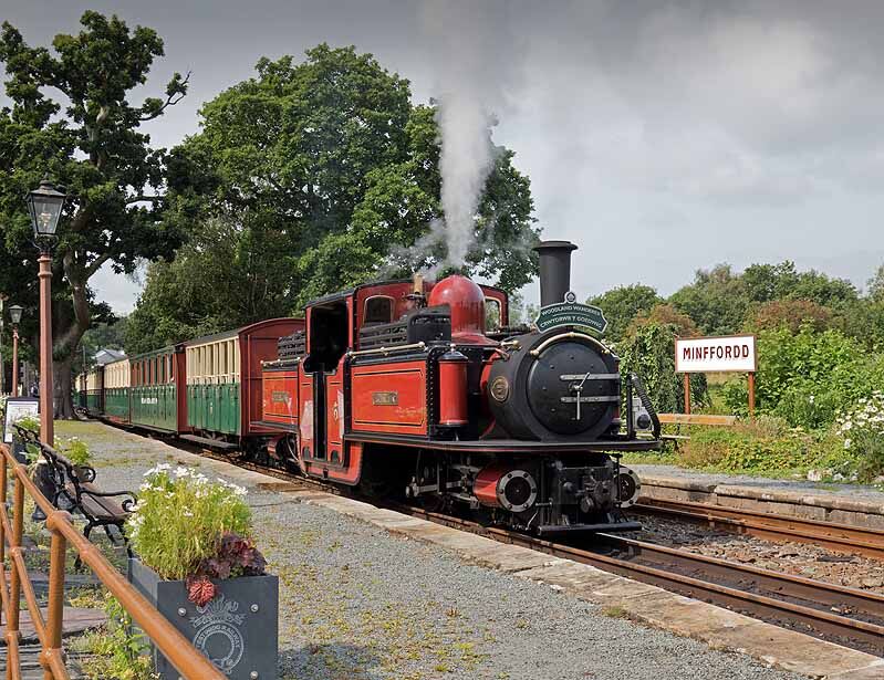 Ffestiniog Railway - Minffordd Station