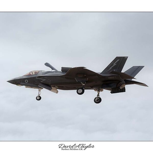 F35b coming into Land