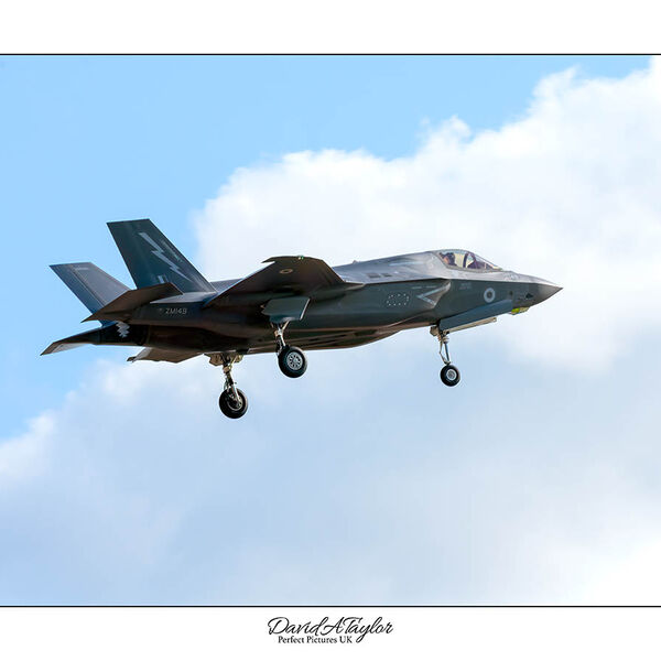 F35b on approach