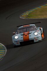 LM GTE Am class - GULF RACING team going through the esses.