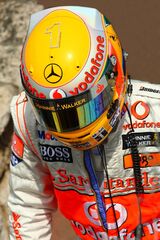 Lewis Hamilton walking back to the pits @ Monaco 2009