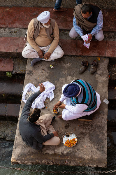 Preparing to commit ashes to the Ganges, Haridwar