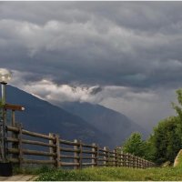 APPROACHING STORM by Mick Smith