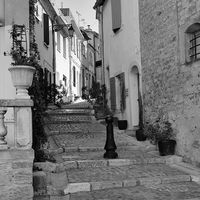 ARLES SIDESTREET by Peter Dishart