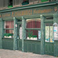 L'ESTAMINET by Brenda Howard