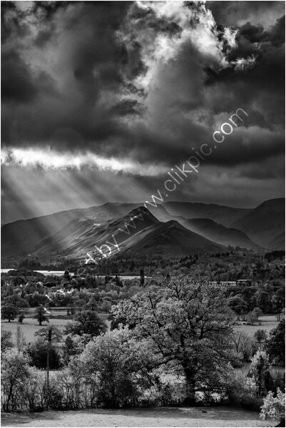LIGHT ON THE DERWENT FELLS by Mark Constable