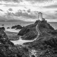 LLANDWYN LIGHTHOUSE