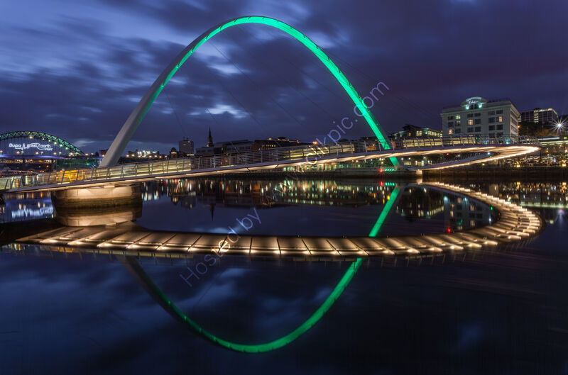 NEWCASTLE MILLENNIUM BRIDGE by Mike Arblaster