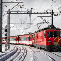 SWISS MOUNTAIN TRAIN