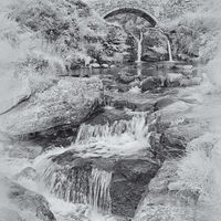 THREE SHIRES HEAD by Christine Maughan