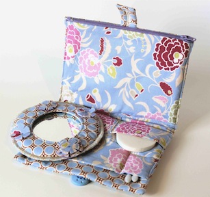 Lavender Geometrics Mae-Up Wallet. Inside view