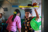 Train Yangon 254A1117 E