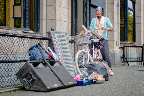 A Bellingham Busker