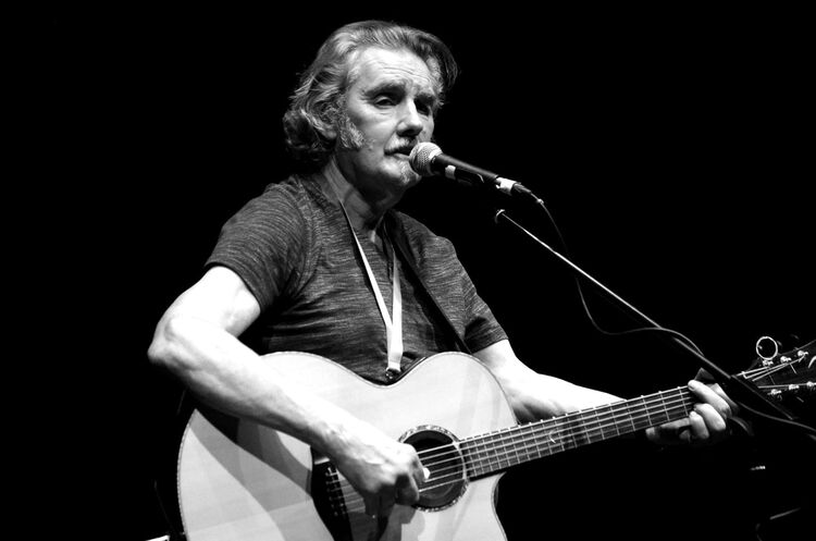 Dave Oldroyd in concert