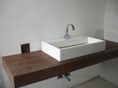 Bench Mounted sink
