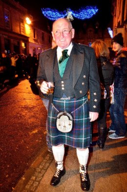 Happy New Year! Cheers Tommy