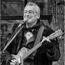 C Russ Moulding The Busker