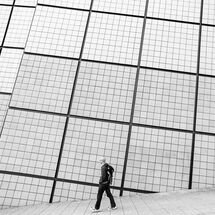 Second Ian Smith 2 Drakes Circus scene