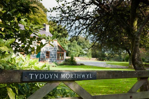 The entrance to Tyddyn Morthwyl farm house
