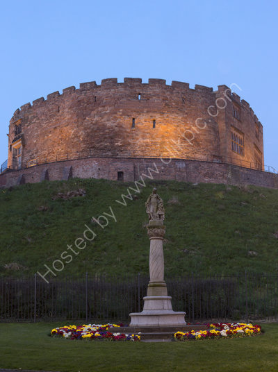 Tamworth castle at Dusk