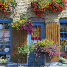 Colourful Boutique,France.