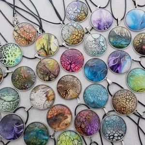 Monique Oliver - Fluid Artist