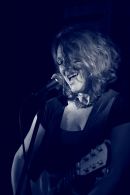 Lady sings the blues!