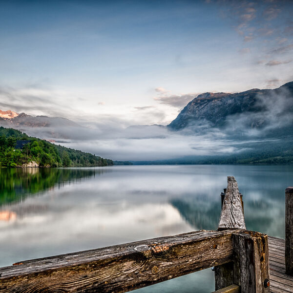 lake bohinj sunrise 7080