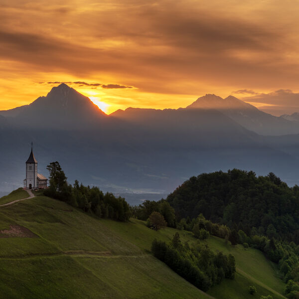 jamnik church sunrise 7271