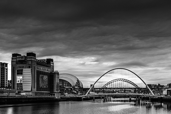 TWIN ARCHES