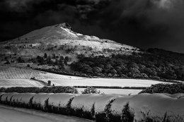 ROSEBERRY TOPPING, WINTER 2013.