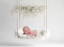SWING WITH BABYBREATH COMP