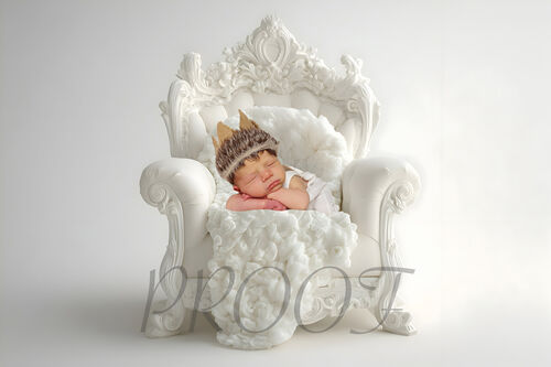 WHITE THRONE CHAIR COMP