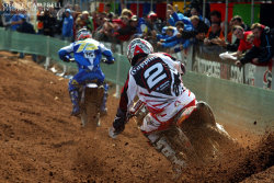 Josh Coppins chases Stefan Everts to the line