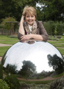 Anne Diamond at Chestnut Tree House