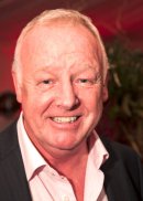 Les Dennis