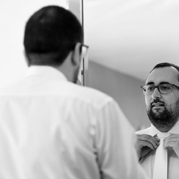 Groom Getting Ready 05
