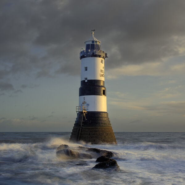 Trwyn Du Lighthouse at sunrise