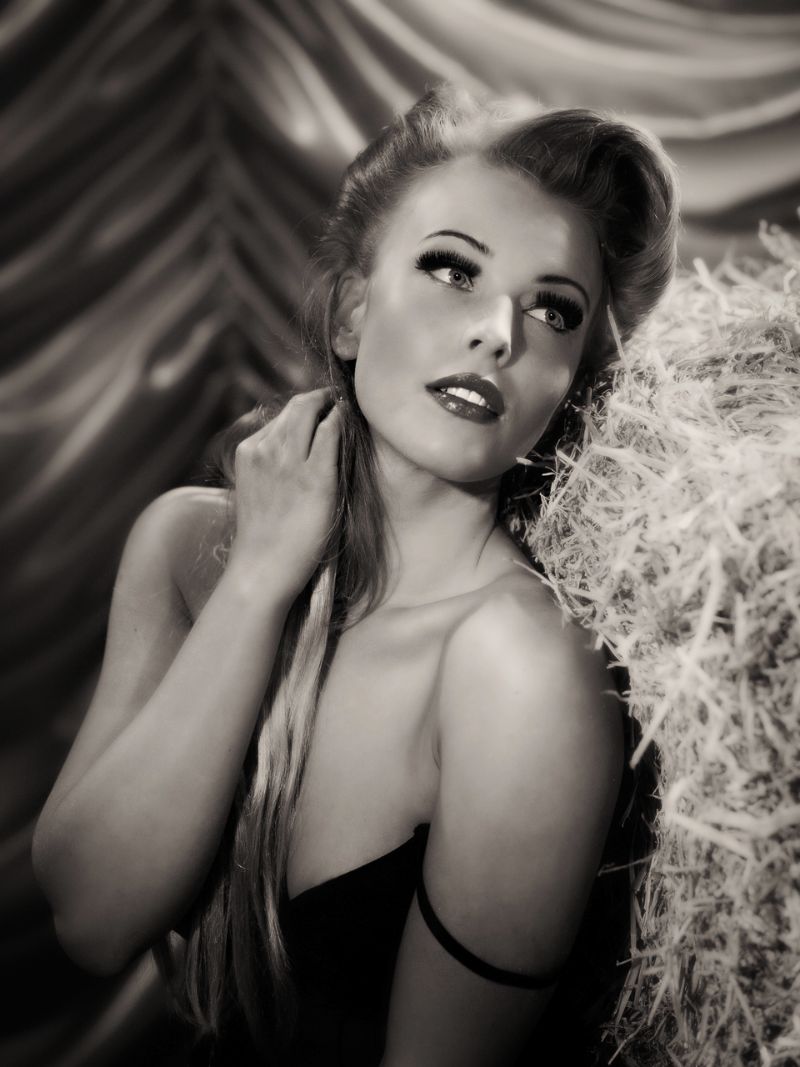 Vintage Pinup Photography 